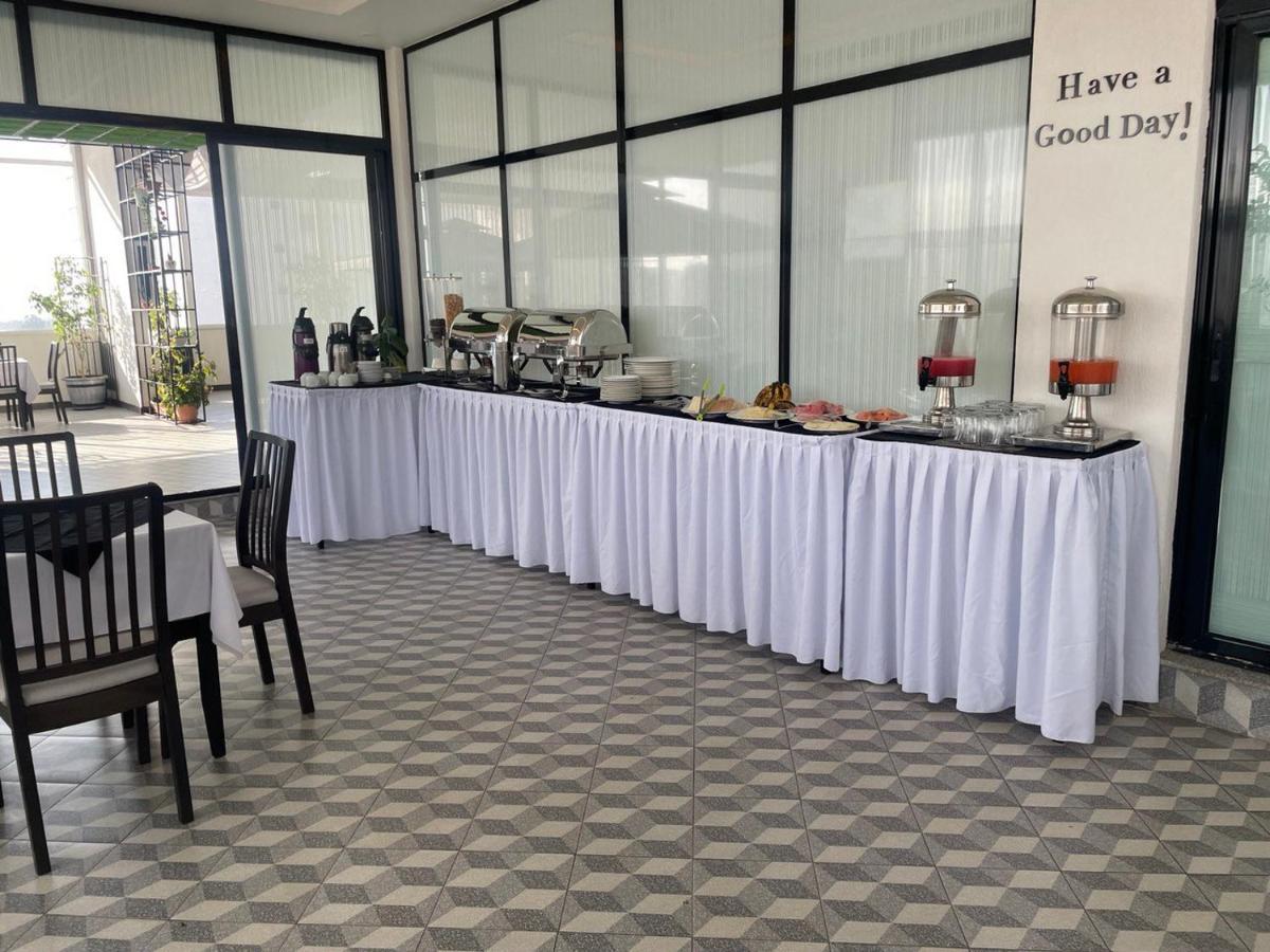 Ecco Modern Guest House أديس أبابا المظهر الخارجي الصورة